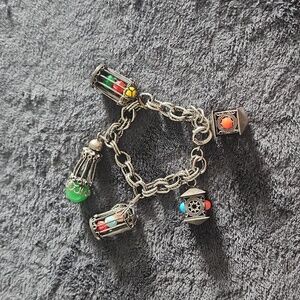 Vintage silver tone chunky charm bracelet
